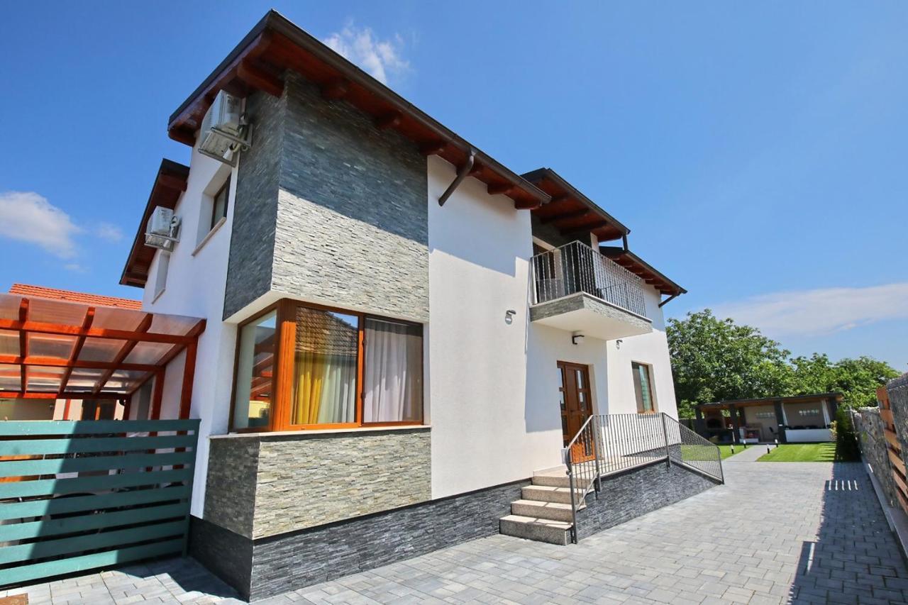 Hotel Casa Sorriso à Turda Extérieur photo
