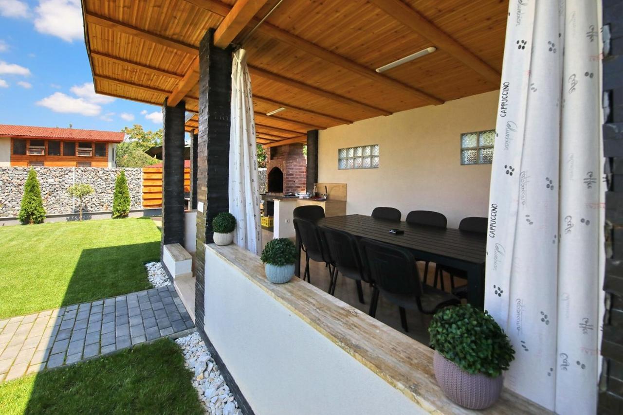 Hotel Casa Sorriso à Turda Extérieur photo