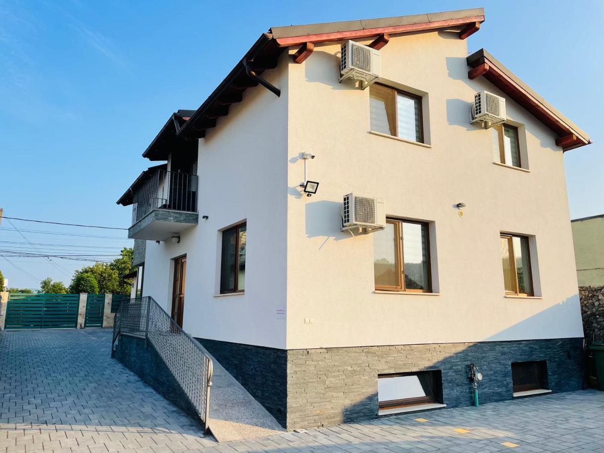 Hotel Casa Sorriso à Turda Extérieur photo