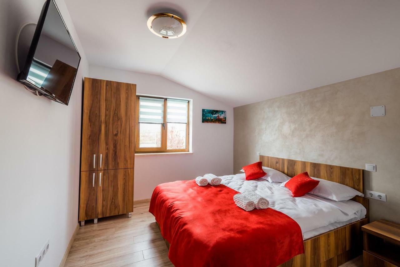 Hotel Casa Sorriso à Turda Extérieur photo