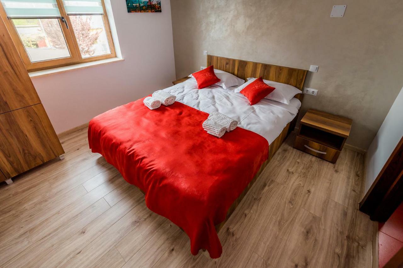 Hotel Casa Sorriso à Turda Extérieur photo