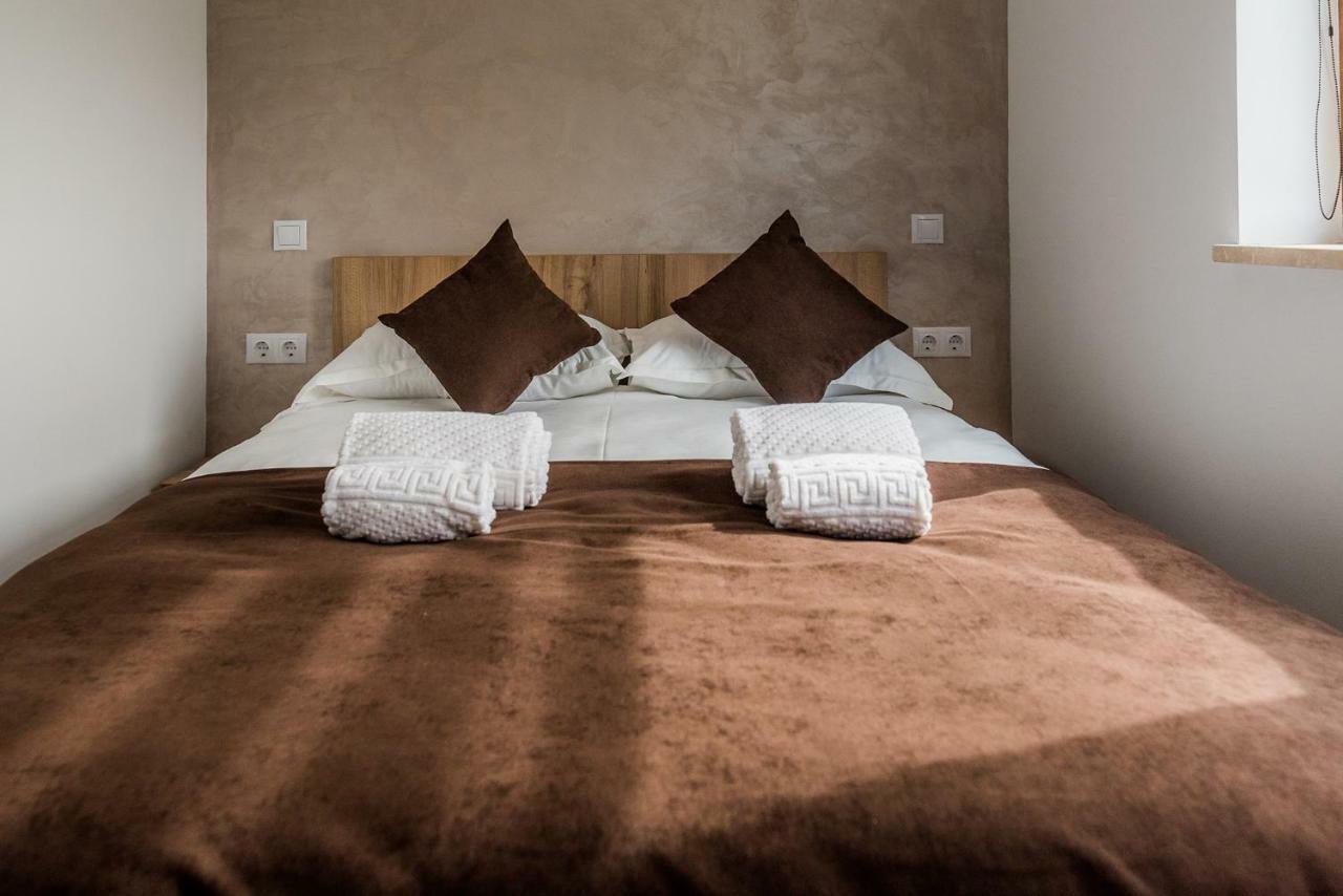 Hotel Casa Sorriso à Turda Extérieur photo
