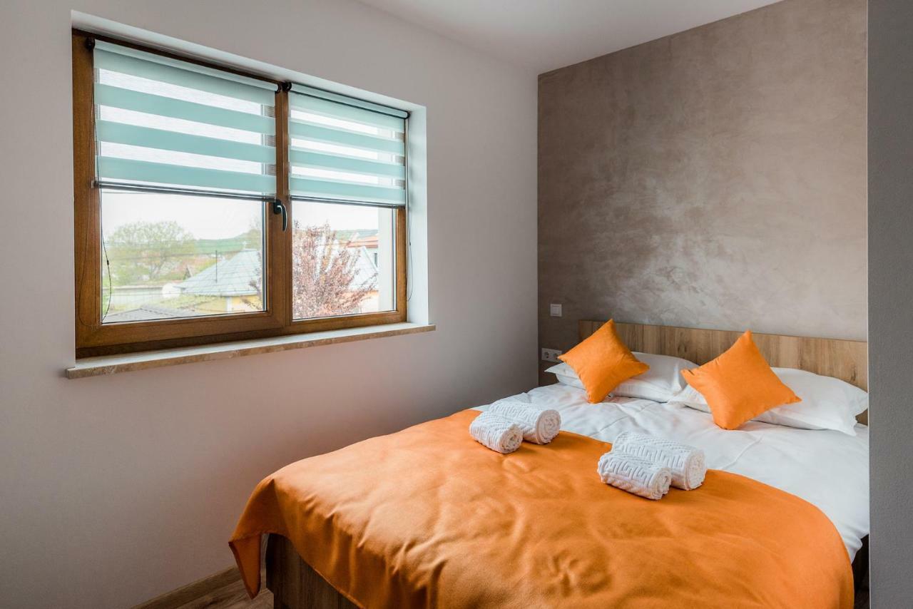 Hotel Casa Sorriso à Turda Extérieur photo